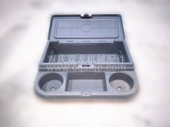 北方奔馳雜物箱